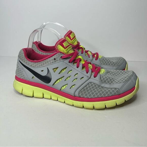 Nike Gray and Pink Athletic Shoes 11 - Picture 2 of 11